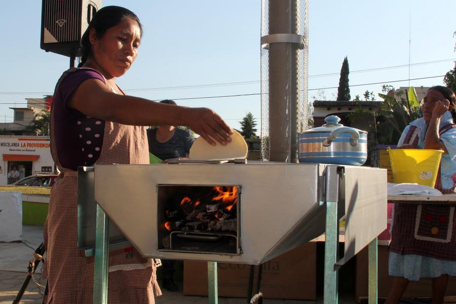 Buscan llevar programa de estufas ecolÃ³gicas al Distrito Local XXXIV, en Milpa Alta y TlÃ¡huac