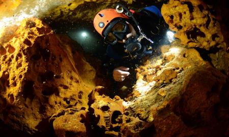 DESCUBREN RESTOS DE MEGAFAUNA EN CUEVA INUNDADA DE Q. ROO