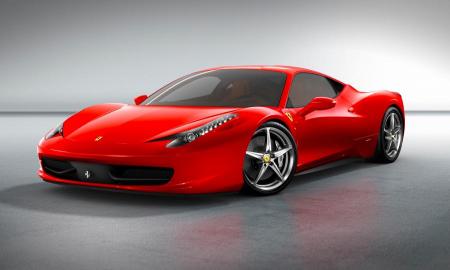 Desmantelan un taller ilegal que fabricaba rÃ©plicas de Ferrari y Lamborghini  