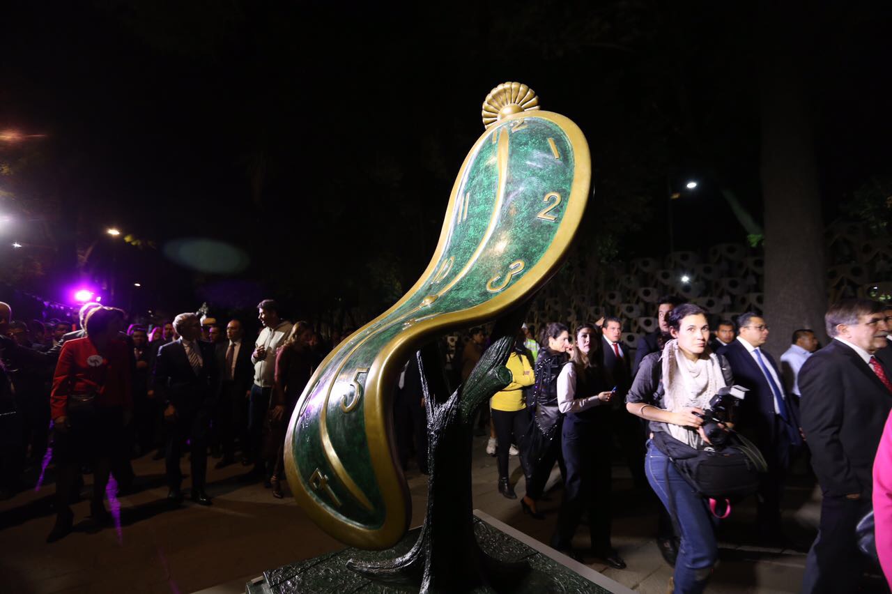 Esculturas de Salvador Dalí llegan a Paseo de la Reforma