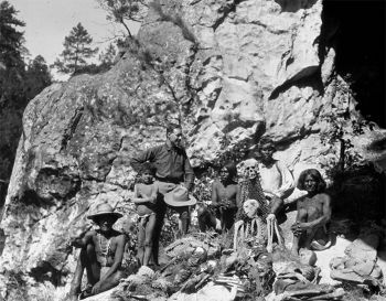HALLAN EN ACERVOS DEL MUSEO DE ANTROPOLOGÍA EL SEGUNDO REGISTRO ETNOGRÁFICO MÁS ANTIGUO SOBRE RARÁMURIS