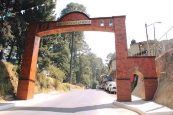 Concluye construcción de Arco de Bienvenida de La Venta