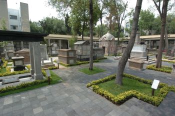 El Museo Panteón de San Fernando cerrará el mes con diversas actividades gratuitas