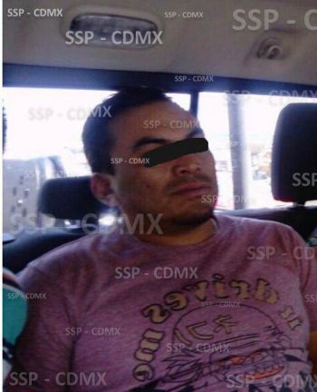 SSP-CDMX RECUPERA AUTO ROBADO EN IZTAPALAPA Y DETIENE A TRES IMPUTADOS