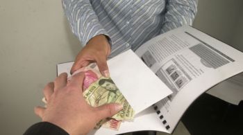 SERVIDOR PÚBLICO PUESTO A DISPOSICIÓN POR POSIBLE ACTO DE CORRUPCIÓN