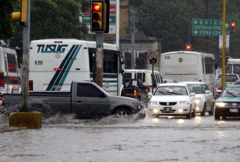 DESAPARECEN CUATRO PERSONAS EN OAXACA POR FUERTES LLUVIAS