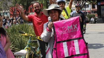 Reparte SEDEMA 3 mil chalecos y 5 mil placas ciclistas en Día Mundial de la Bicicleta