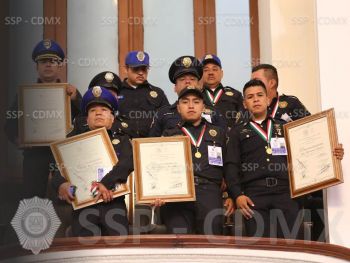 ENTREGA ALDF RECONOCIMIENTOS AL MÉRITO POLICIAL