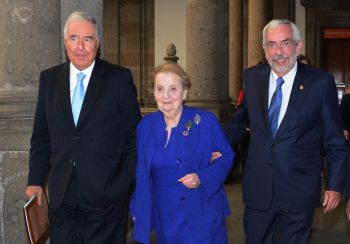 NO HABRÁ MURO QUE DETENGA A LA EDUCACIÓN Y A LA CIENCIA, AFIRMA GRAUE