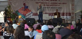 FELIPE GARRIDO PRESENTÓ GLIFOS, LA CUENTA DE LOS DÍAS Y LOS DESTINOS