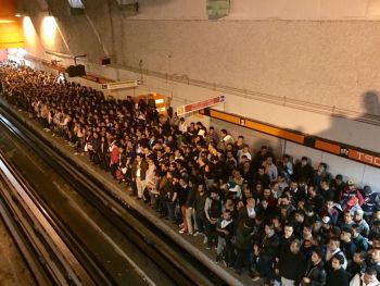 COLAPSA LA LÍNEA 7 DEL METRO POR CONFLICTO DEL SINDICATO