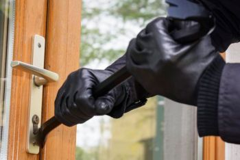 Sentencia de 6 años de prisión contra un hombre que despojó a una familia de su vivienda