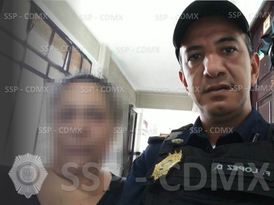 POLICÍAS DE LA SSP-CDMX RESCATAN DE DEPARTAMENTO EN LLAMAS A MUJER CON DISCAPACIDAD