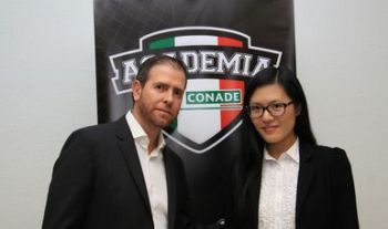 Campeona mundial de ajedrez visita CONADE para impulsar talento mexicano