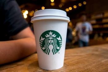 ENCUENTRAN HECES FECALES EN CAFÉ DE STARBUCKS