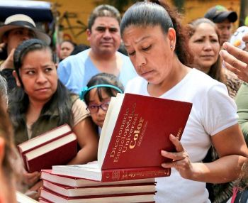 FOMENTAR LA LECTURA A TRAVÉS DEL TRUEQUE DE LIBROS Y CÍRCULOS LITERARIOS