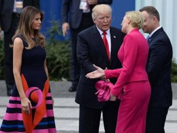 PIMERA DAMA DE POLONIA DESPRECIA A TRUMP