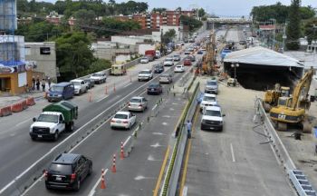 ABREN TERCER CARRIL EN PASEO EXPRESSS