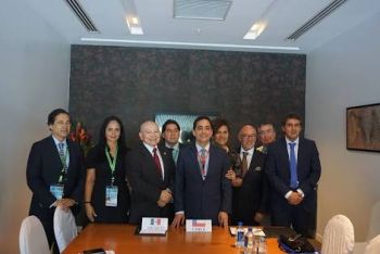 GASTAN SENADORES 2 MDP EN VIAJE A FIJI
