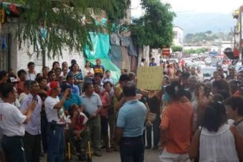 CHIAPA DE CORZO DECLARA NON GRATO A PEÑA NIETO