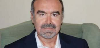 ENRIQUE MICHEL VELASCO CELEBRA COMO REY