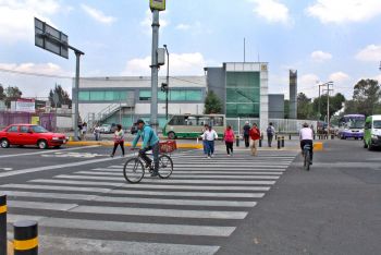 Tlalpan inaugura cruce peatonal seguro
