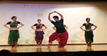 Directo desde la India, exhibición de danza Odissi en el IPN