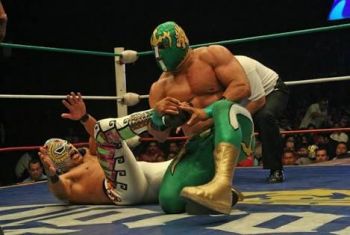 LUCHA LIBRE MEXICANA BUSCA CONQUISTAR ESPAÑA