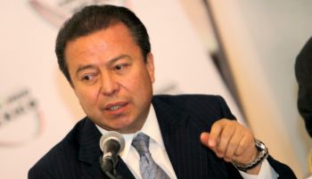 Afianzar los derechos políticos en México, esencial para fortalecer la democracia contemporánea: César Camacho