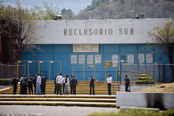 Implementa PDI labores de búsqueda de reo evadido del Reclusorio Preventivo Varonil Sur