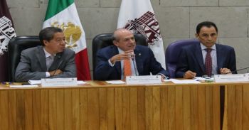 Aprueban consejeros del IPN beca universal para estudiantes de nuevo ingreso