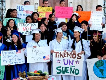 CANCELACIÓN DEL DACA PODRÍA IMPLICAR DEPORTACIÓN MASIVA DE DREAMERS EN SEIS MESES