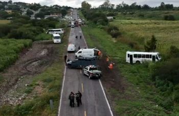 CHOQUE DE CAMIONES DEJA CINCO MUERTOS