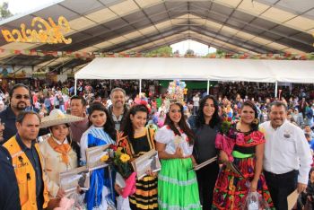 CON AMBIENTE SANO Y FAMILIAR INICIAN EN IZTAPALAPA LAS CELEBRACIONES DEL MES PATRIO