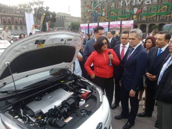 Entrevista al Secretario de Movilidad, Héctor Serrano, en el marco del banderazo de salida de taxis híbridos.