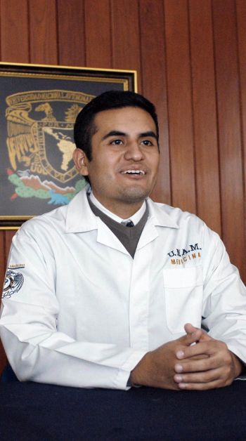 ALUMNO DE MEDICINA DE LA UNAM PARTICIPA EN REUNIÓN INTERNACIONAL DE JÓVENES