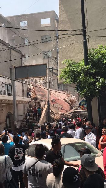 SEMOVI apoya en las acciones de rescate en el edificio Álvaro Obregón 286