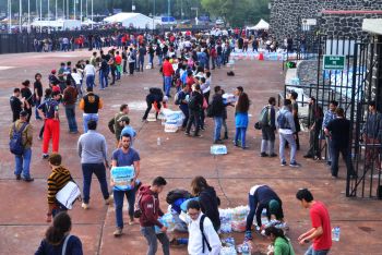100 TONELADAS DE VÍVERES HA RECAUDADO LA UNAM EN EL CENTRO DE ACOPIO DEL ESTADIO OLÍMPICO