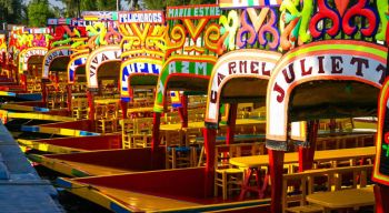 Informa GCDMX a locatarios de Xochimilco sobre apoyos para la reactivación económica