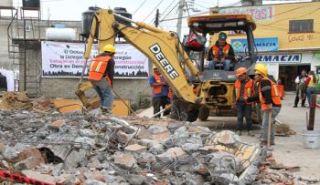 INICIA LA RECONSTRUCCIÓN DE VIVIENDAS EN SANTA ROSA XOCHIAC Y EN ÁLVARO OBREGÓN