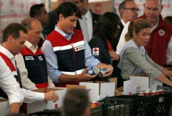 Justin Trudeau apoya a la Cruz Roja de Polanco en su visita a México