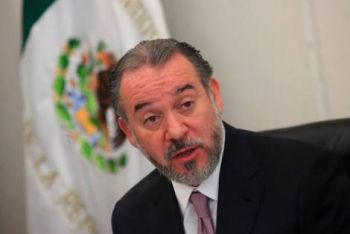 RAÚL CERVANTES DEJA LA PGR