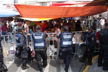 SUSPENDE DELEGACIÓN IZTAPALAPA ZONA DE PAQUEROS EN EL TIANGUIS TEXCOCO