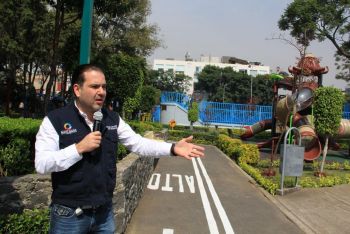 ENTREGA CHRISTIAN VON EL TOTALMENTE REHABILITADO PARQUE NÁPOLES