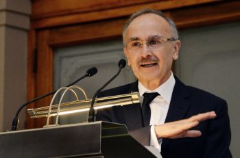 OBTIENE ACADÉMICO DE LA UNAM PREMIO EXCELENCIA EN MEDICINA