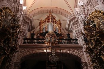 AVANZAN LABORES DE ATENCIÓN A LA PARROQUIA DE SANTA PRISCA EN TAXCO, GUERRERO