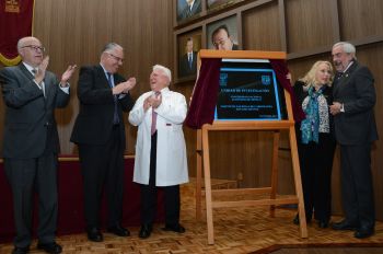 INAUGURA EL RECTOR GRAUE UNIDAD DE INVESTIGACIÓN DE LA UNAM EN EL INSTITUTO NACIONAL DE CARDIOLOGÍA
