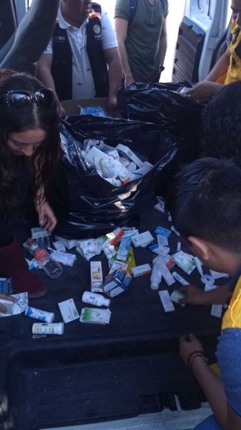 RETIRA IZTAPALAPA 55 KILOS DE MEDICAMENTO  EN TIANGUIS DE SAN LORENZO TEZONCO