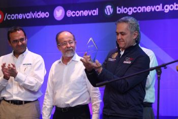 Reconoce CONEVAL buenas prácticas de monitoreo y evaluación de GCDMX