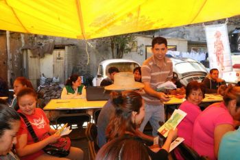 BRINDAN SERVICIOS GRATUITOS A PERSONAS EN SITUACIÓN VULNERABLE EN XOCHIMILCO